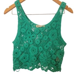New in Womens Green Crochet Top Sleeveless Crop  nwt